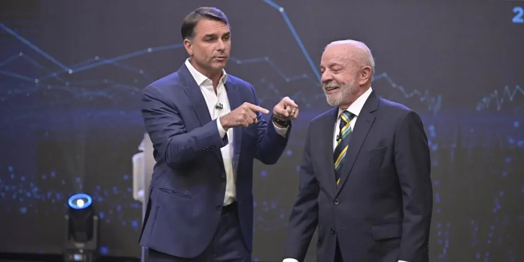 Band lidera ibope e supera a Globo após debate presidencial entre Lula e Flávio Bolsonaro