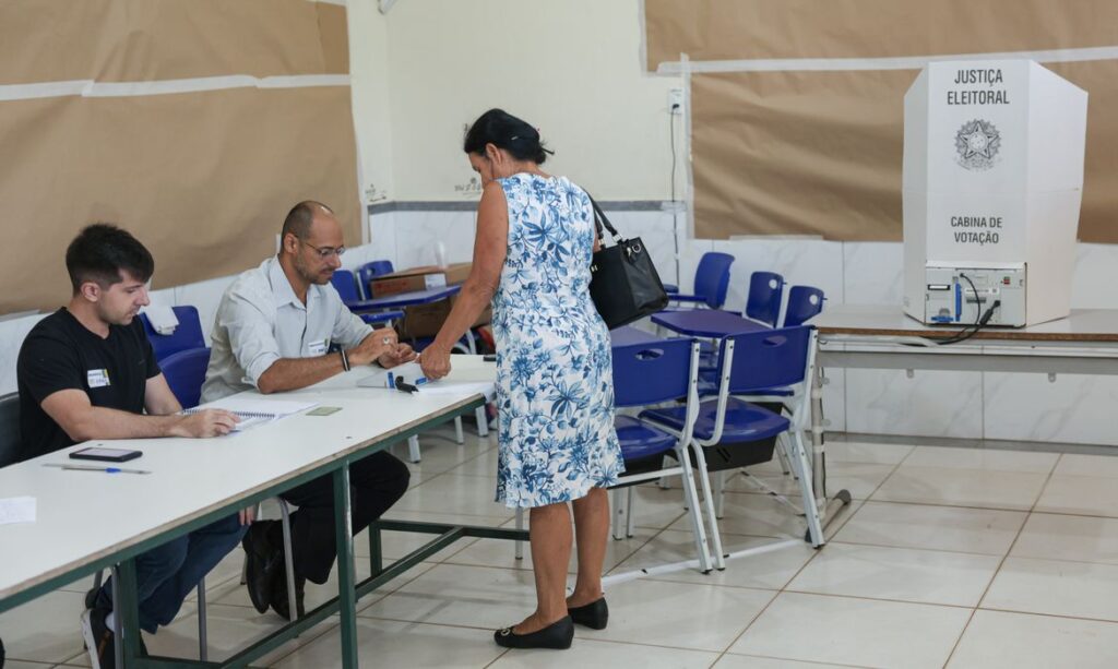 Campanha vovó vota mobiliza idosas e busca reduzir abstenção no segundo turno