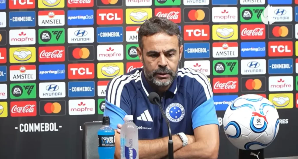 Cruzeiro brilha no brasileirão e artur jorge exalta dupla decisiva