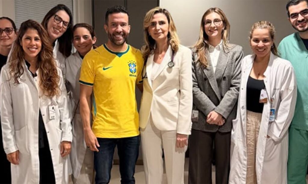 Deputado andre janones recebe alta hospitalar em sao paulo apos tratamento