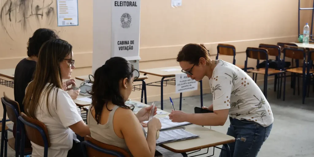 Eleições e segundo turno permitem voto mesmo para quem faltou na primeira etapa