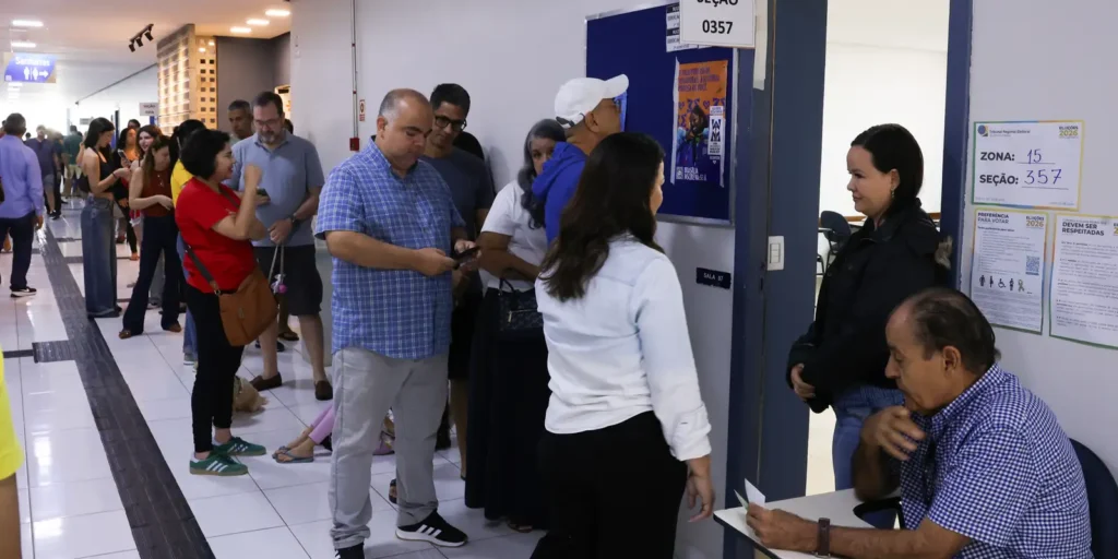 Eleitores enfrentam mudança em milhares de locais de votação no segundo turno
