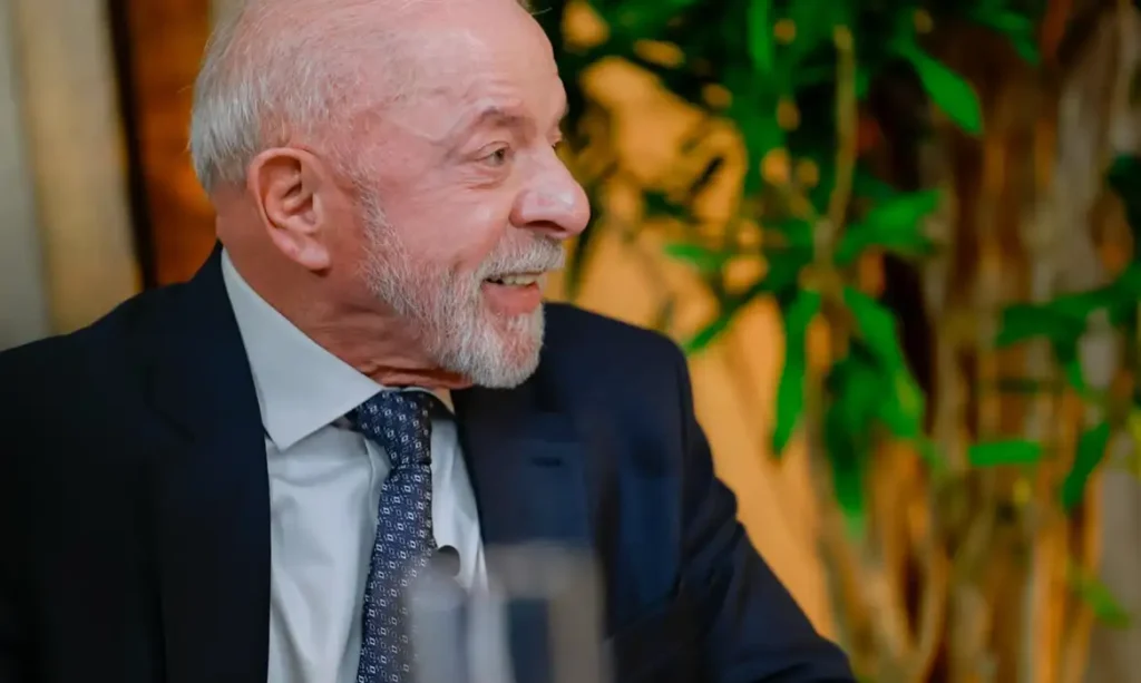 Lula anuncia entrega de pedido de quebra de sigilo ao tribunal eleitoral