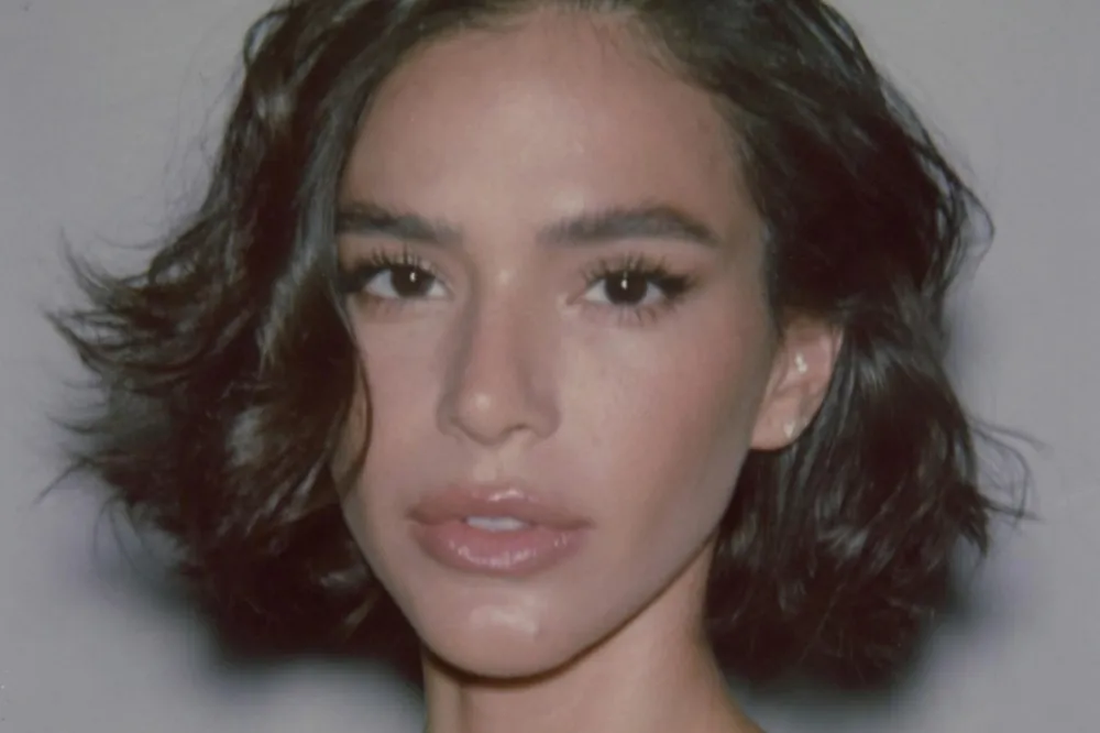 Maturidade transforma visão de Bruna Marquezine sobre estabilidade afetiva