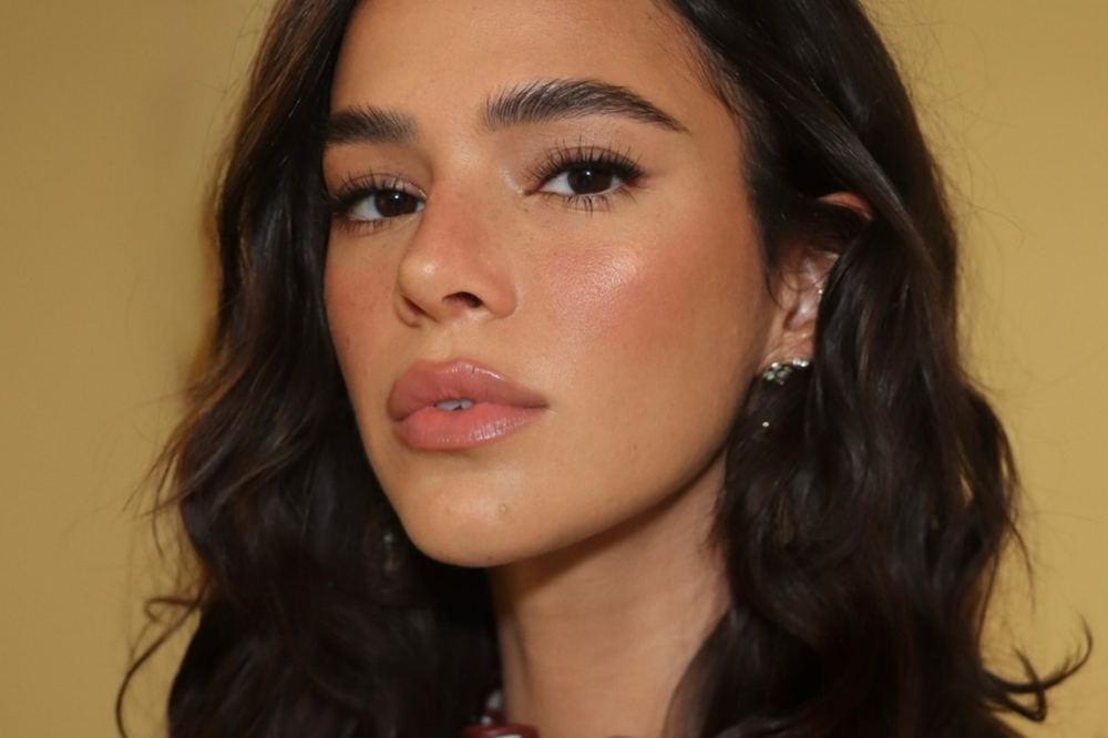Netflix escala Bruna Marquezine para a terceira temporada de Magnatas do Crime