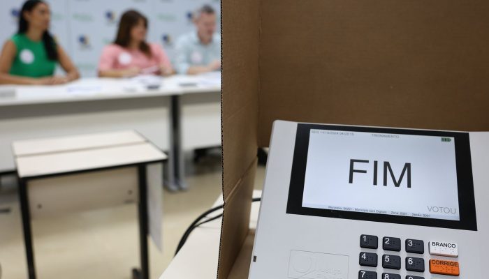 Direitos e garantias para idosos e pessoas com deficiência na votação