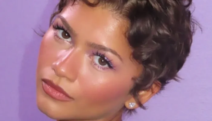 Tendência de cílios molhados usados por zendaya ganha destaque global